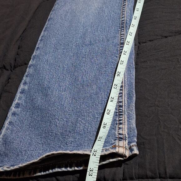 GAP Ultra Low Rise Jeans Women's 12 Straight Leg Medium Wash Classic Normcore - Picture 7 of 8